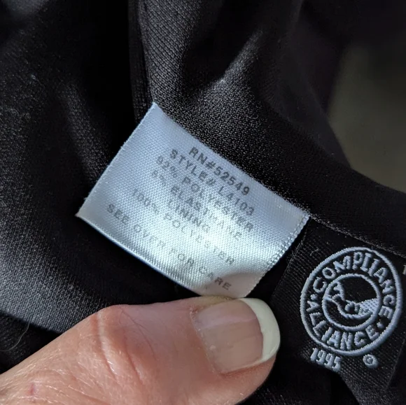 Elegant Black Halter Dress - Picture 2 of 6